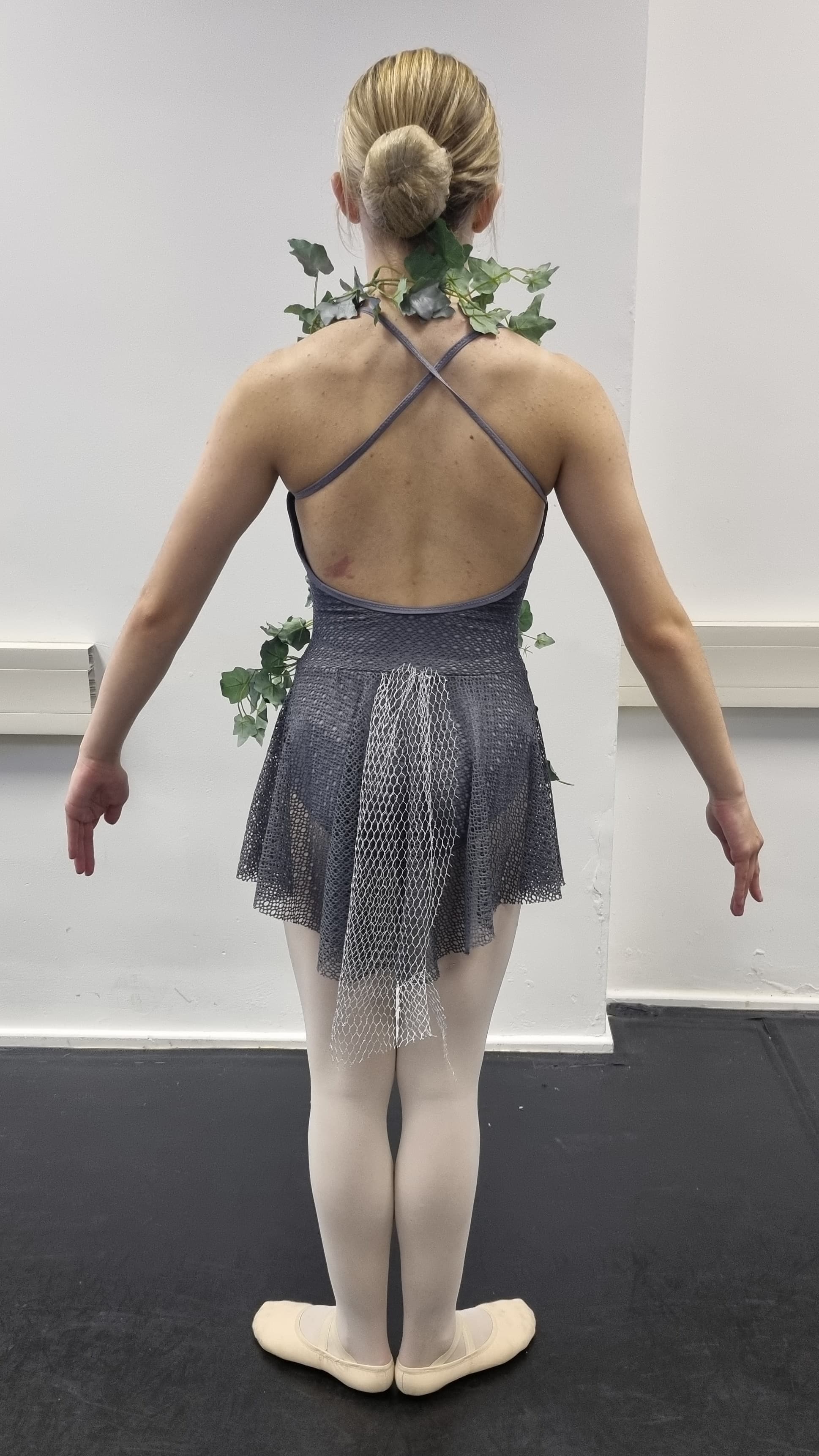 Statues Draped Grey Dress thumbnail 2