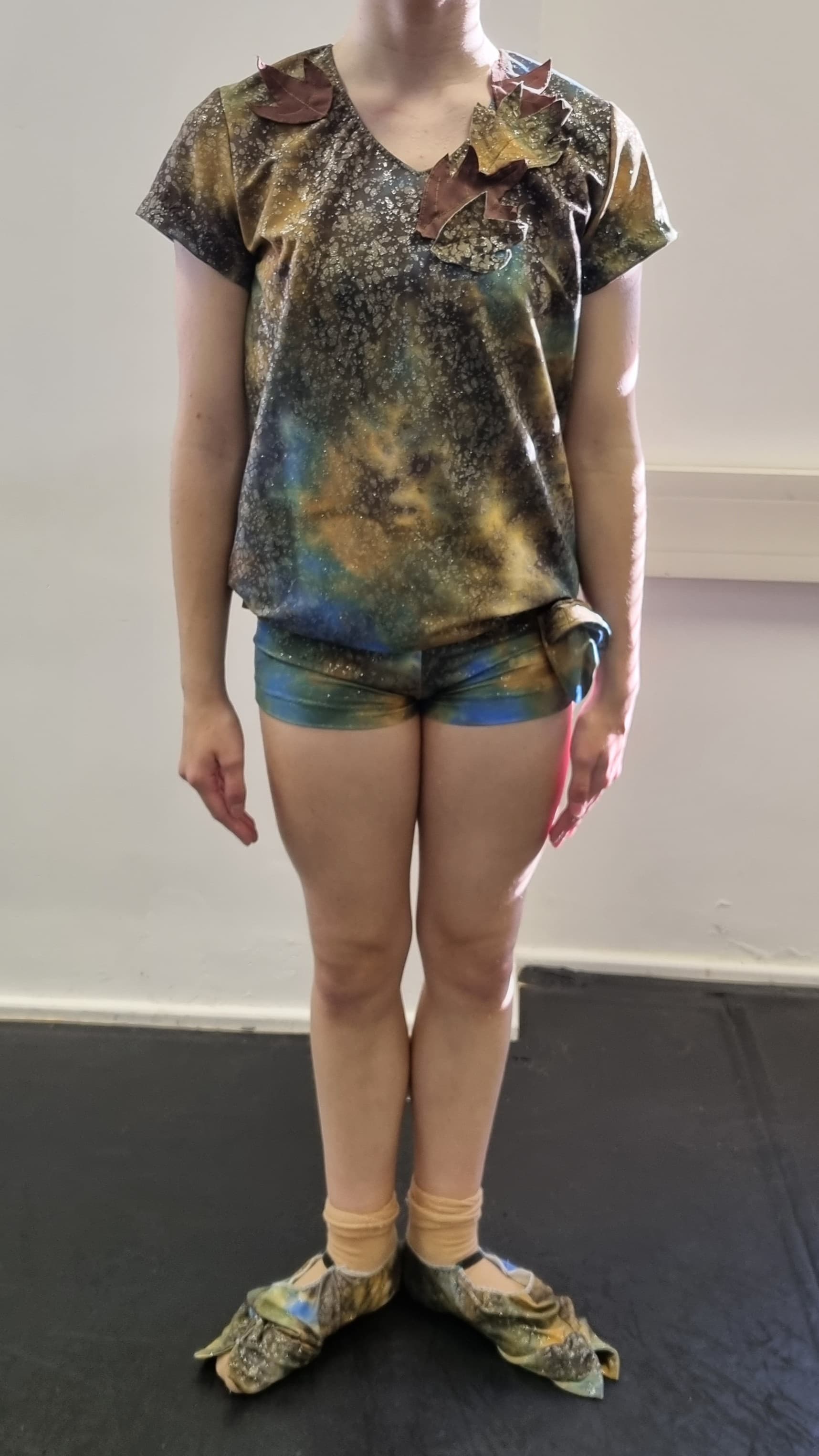 Peter Pan Green Top & Shorts - Image 1