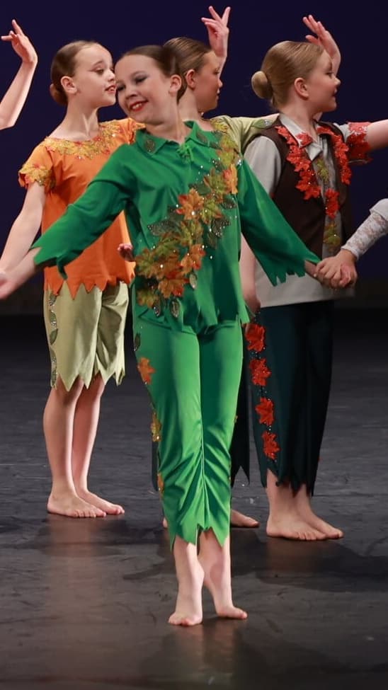 Peter Pan Green Long Sleeved Top and Trousers - Image 1