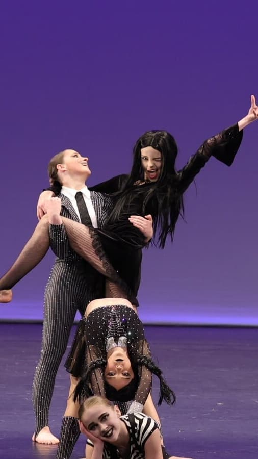 Addams Family Morticia Black Dress thumbnail 3
