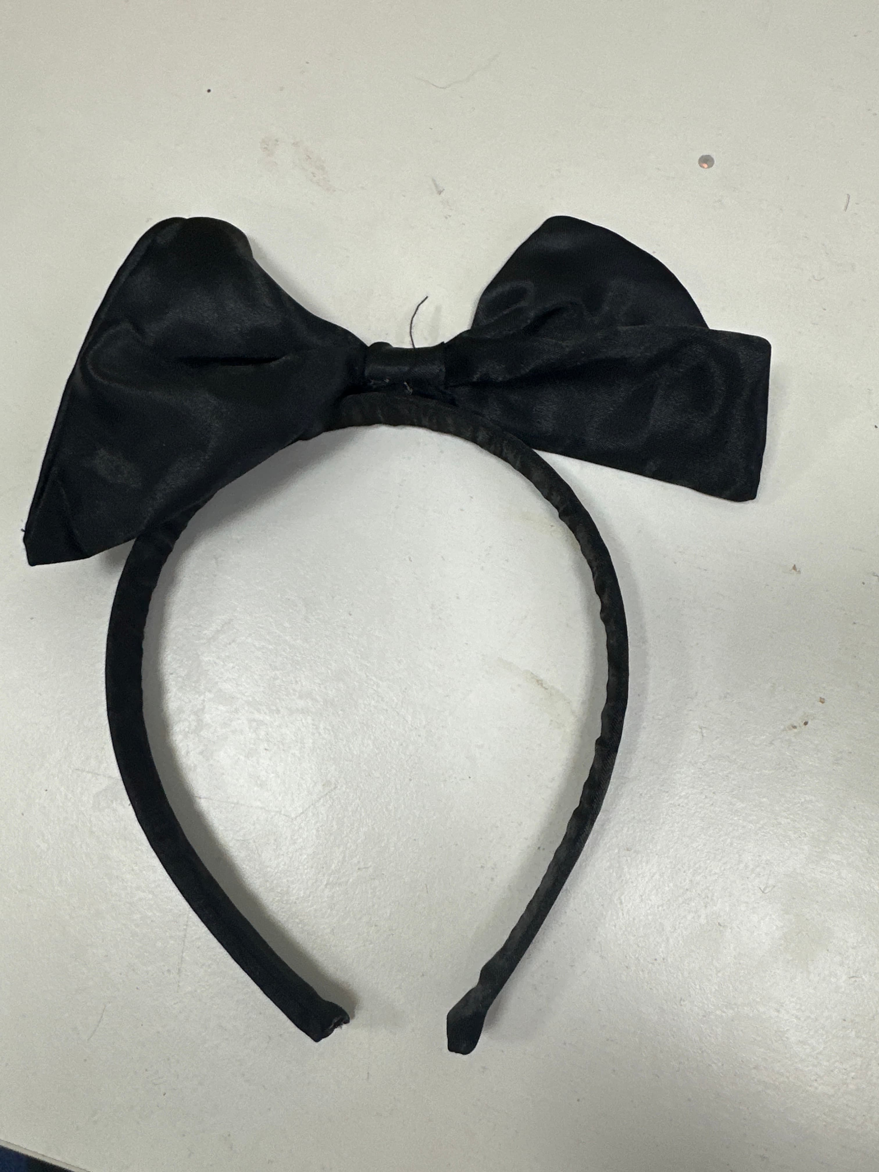 Black Bow Headband (Alice in Wonderland)