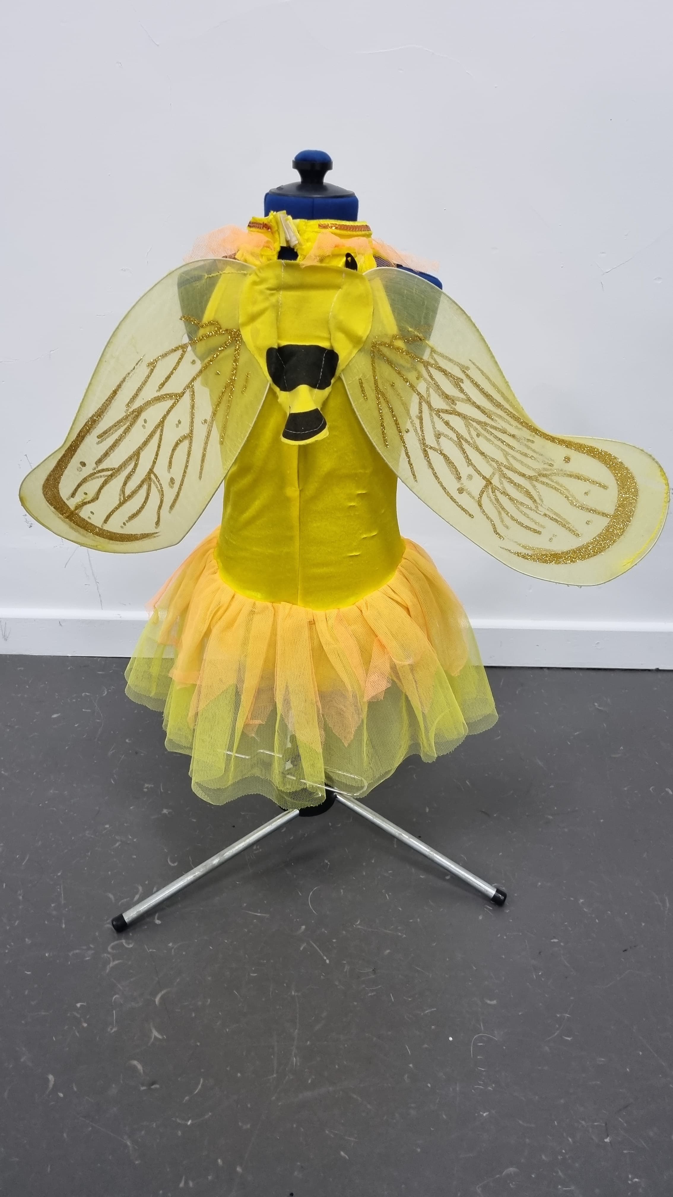 Bumblebee Yellow Wings - Image 1